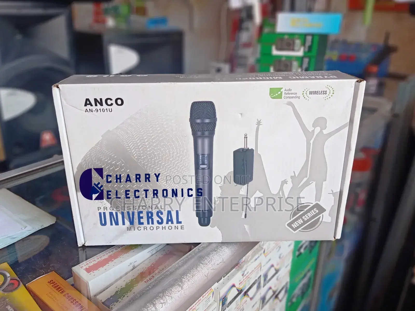 ANCO Wireless Professional Universal Microphone / Mic