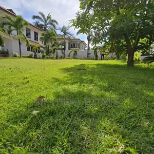 6bdrm House in Mbezi Beach Salasala, Kinondoni for sale