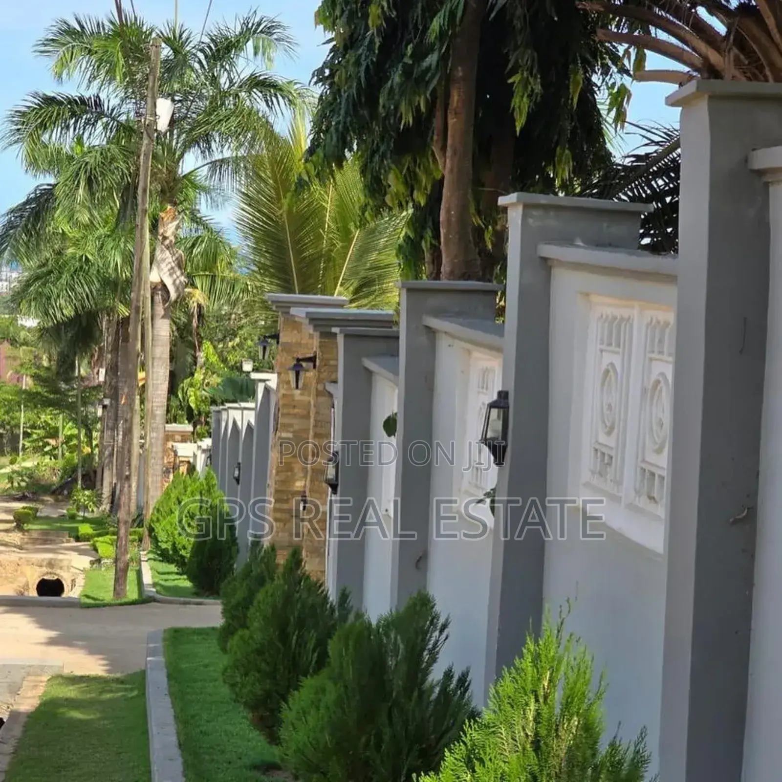 6bdrm House in Mbezi Beach Salasala, Kinondoni for sale