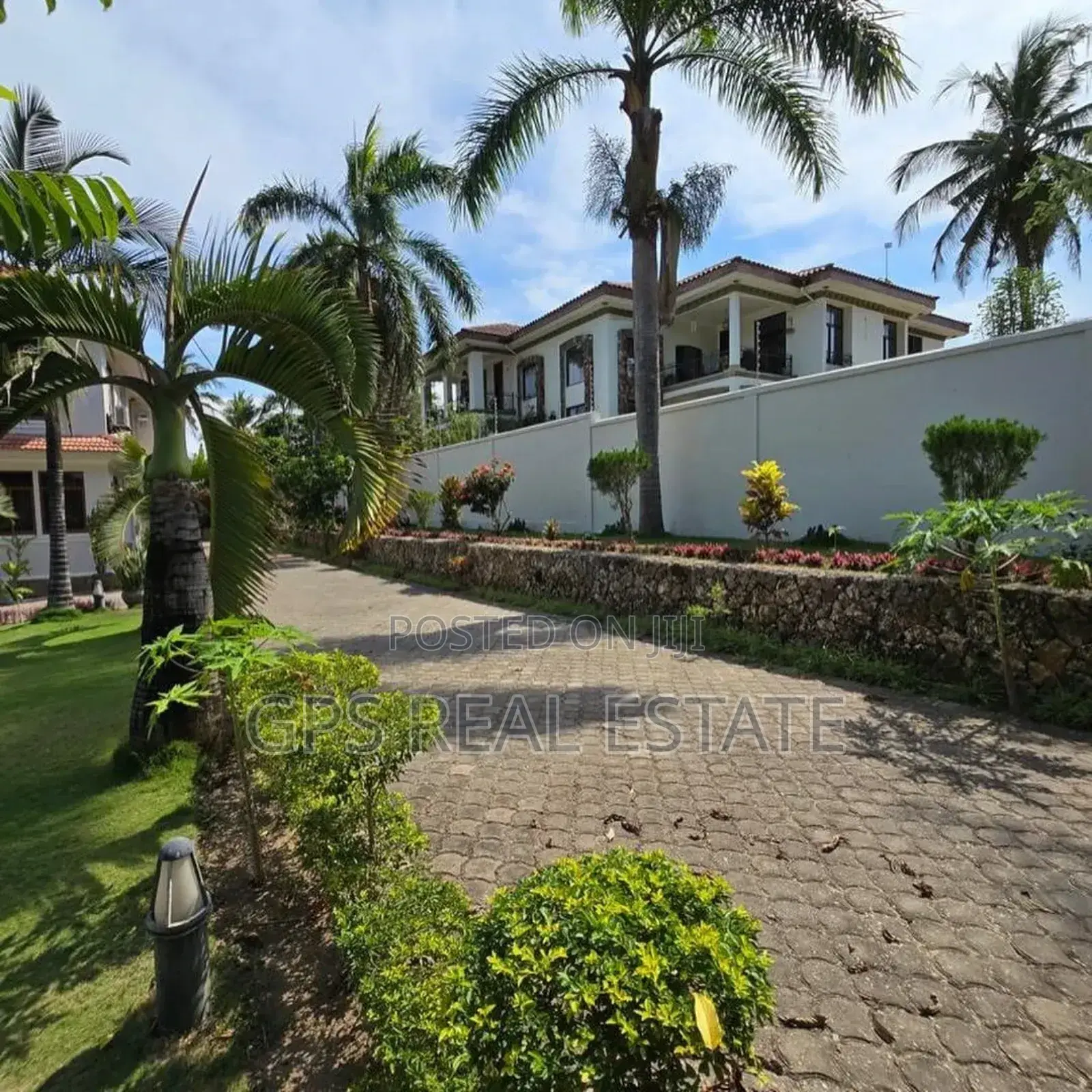 6bdrm House in Mbezi Beach Salasala, Kinondoni for sale