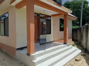 2bdrm Apartment in Dalalipapaatzseven, Bunju for rent