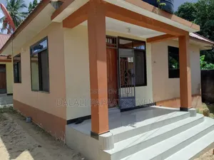 2bdrm Apartment in Dalalipapaatzseven, Bunju for rent