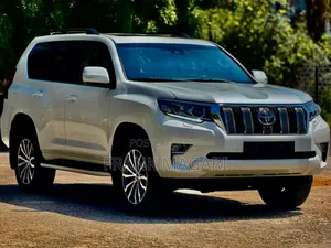Toyota Land Cruiser Prado 2023 White