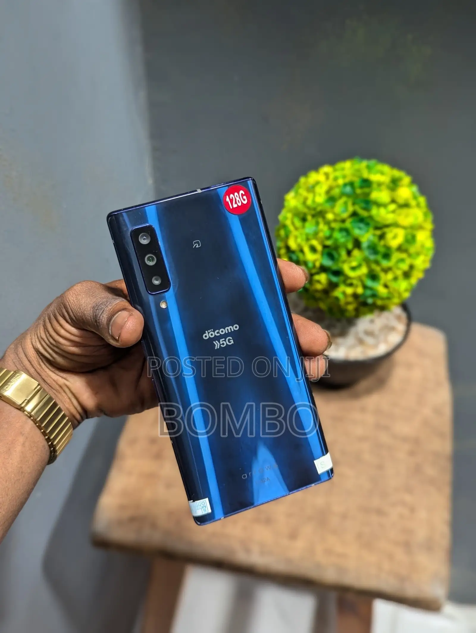 Fujitsu Arrows NX9 F-52A 128 GB Blue