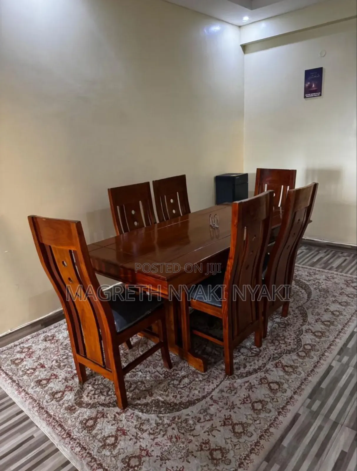 Dinning Table Mninga