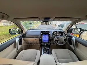 Toyota Land Cruiser Prado 2017 Black