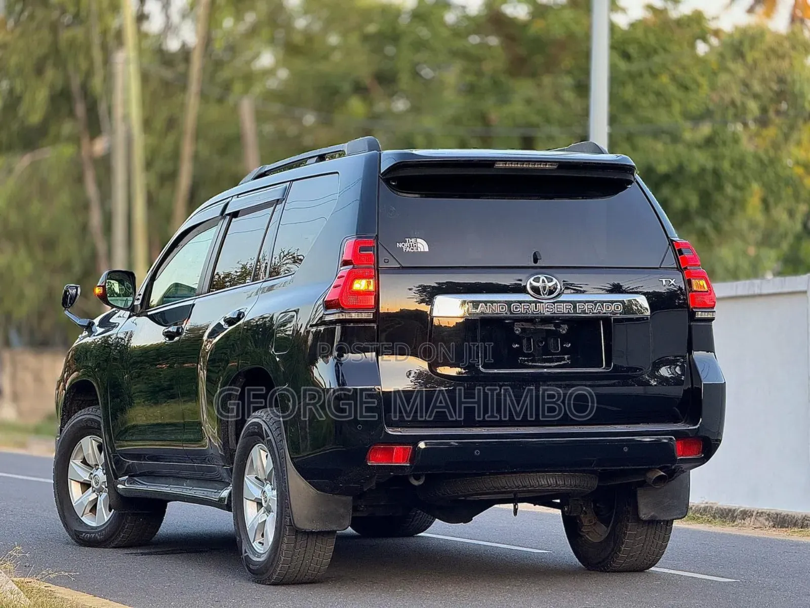 Toyota Land Cruiser Prado 2017 Black