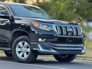 Toyota Land Cruiser Prado 2017 Black
