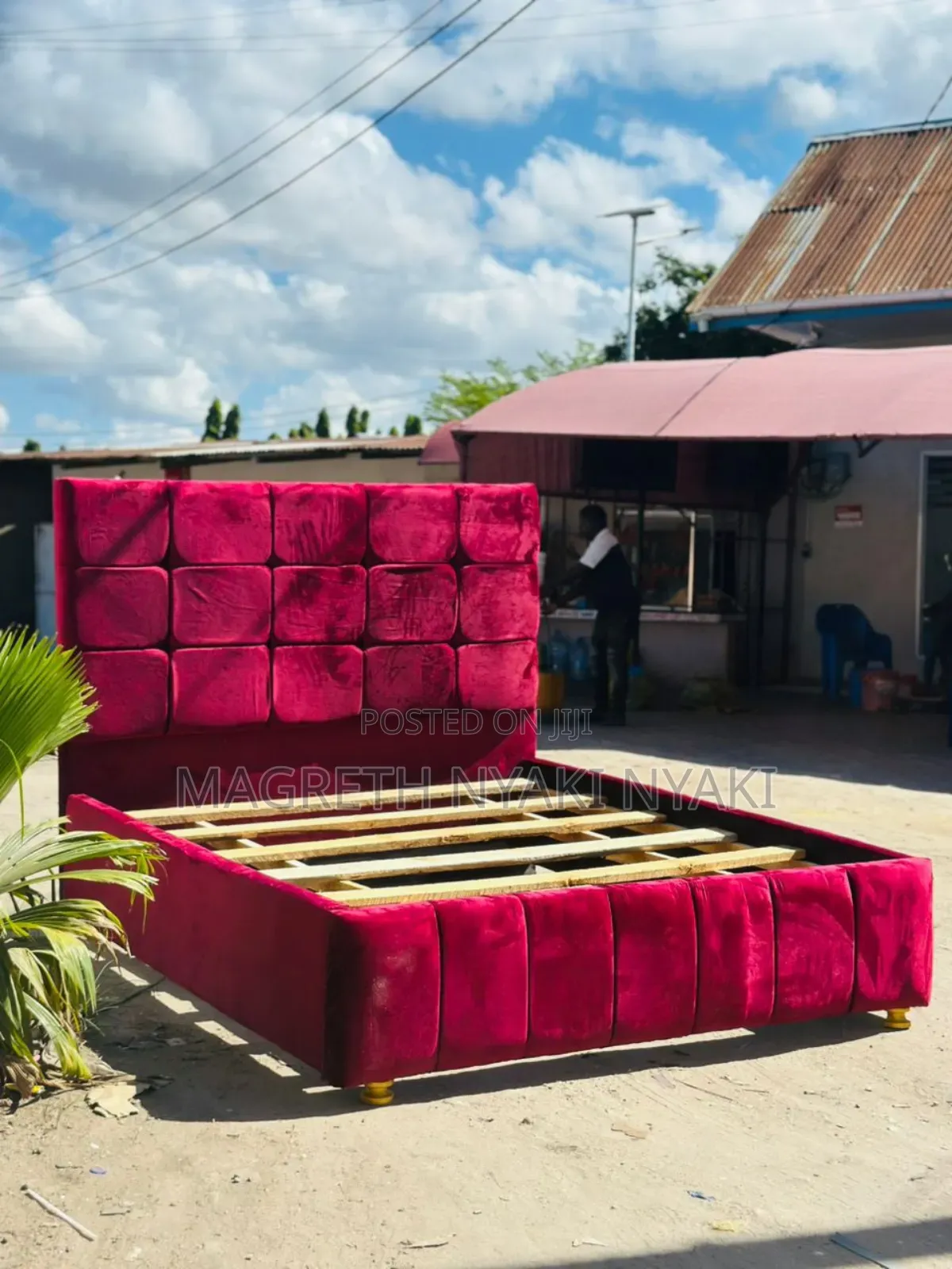 Kitanda Cha Bed Sofa Mpya