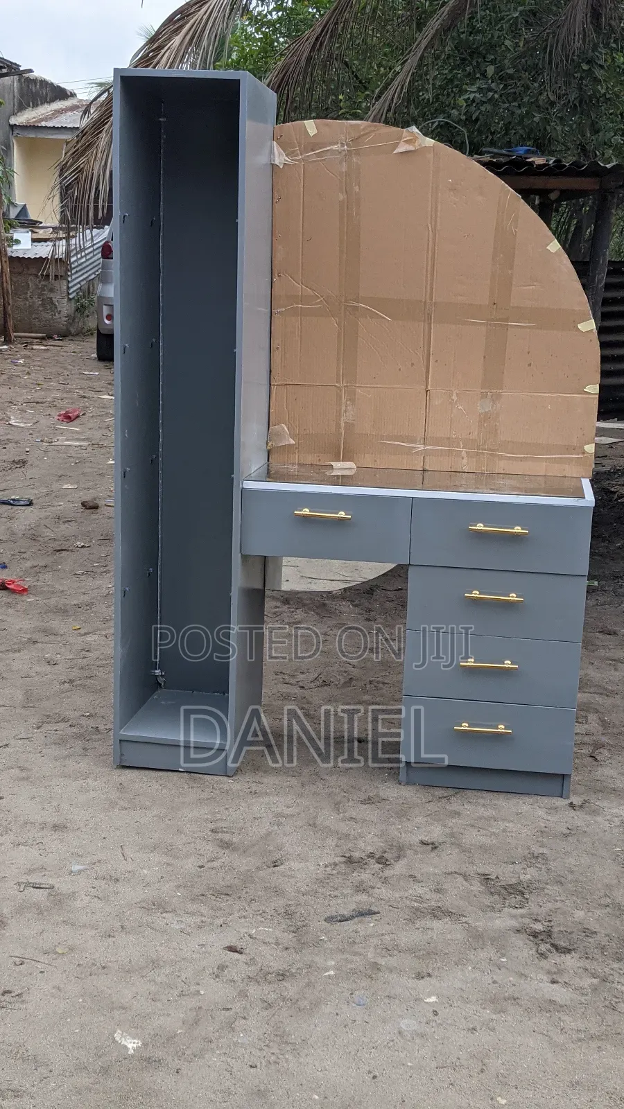 Dressing Table Ya Kioo Rangi Ya Gray Pamoja Na Taa