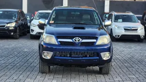 Toyota Hilux 2006 Blue