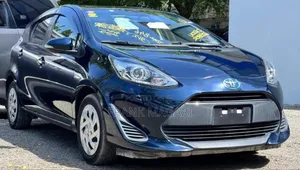 Toyota Aqua 2017 Blue