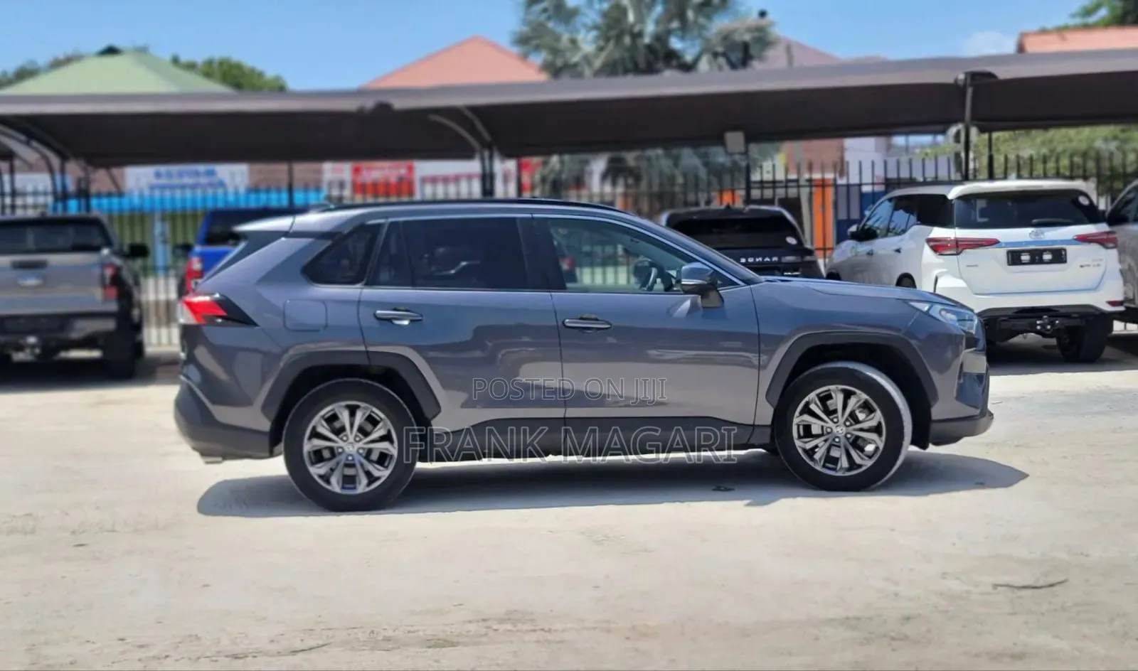 Toyota RAV4 2021 Gray
