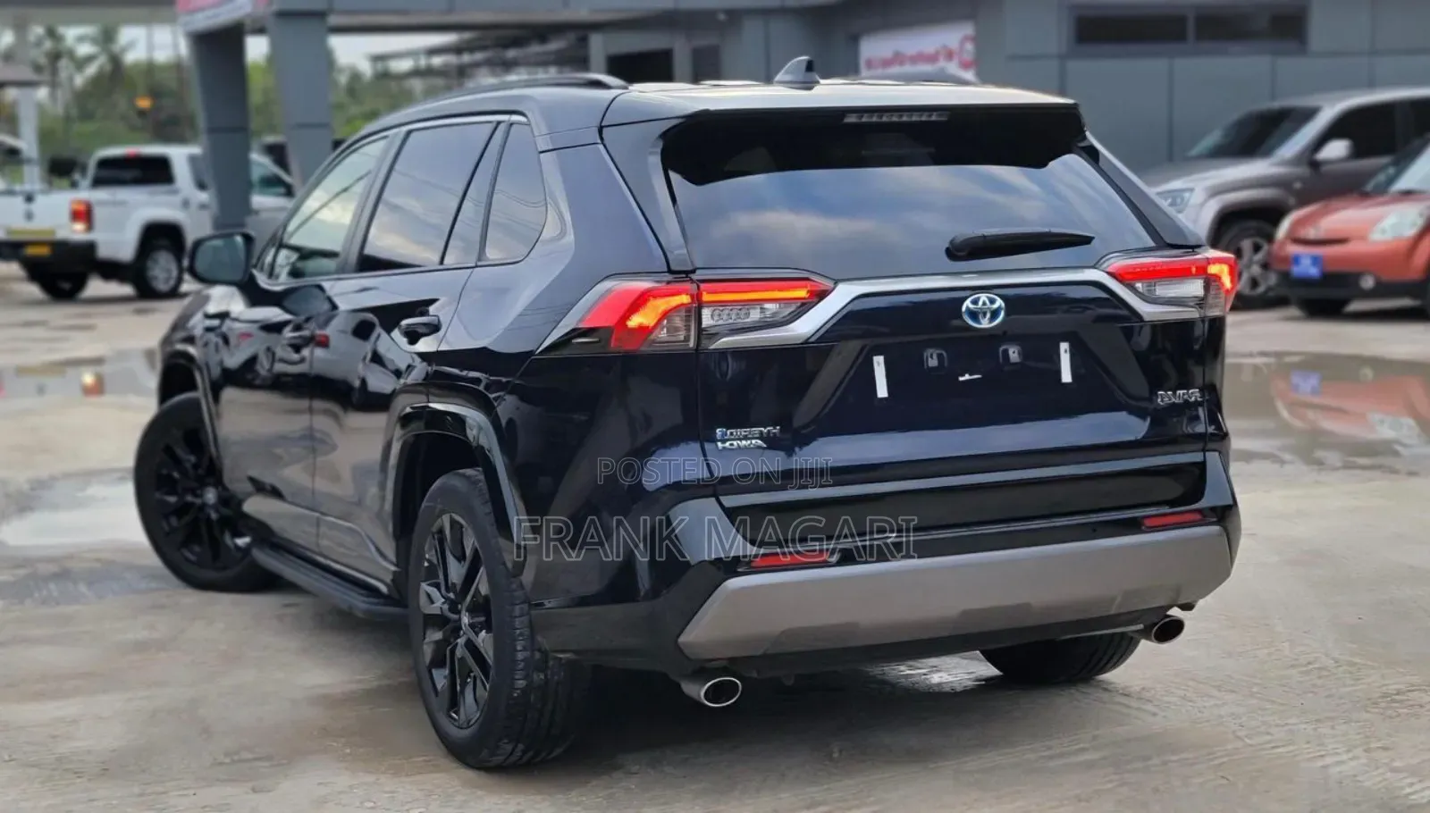 Toyota RAV4 2021 Blue