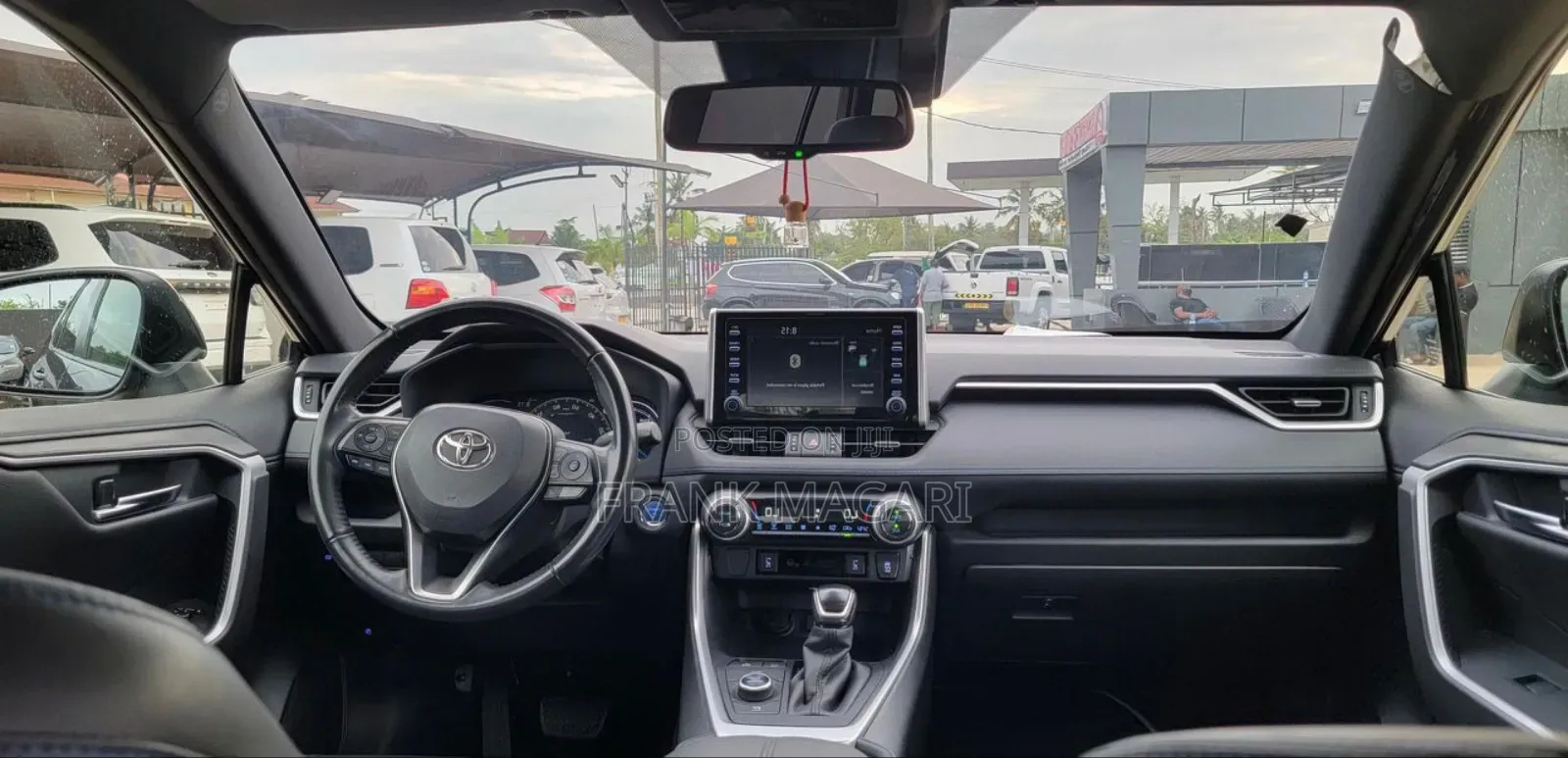 Toyota RAV4 2021 Blue