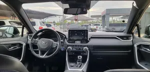 Toyota RAV4 2021 Blue