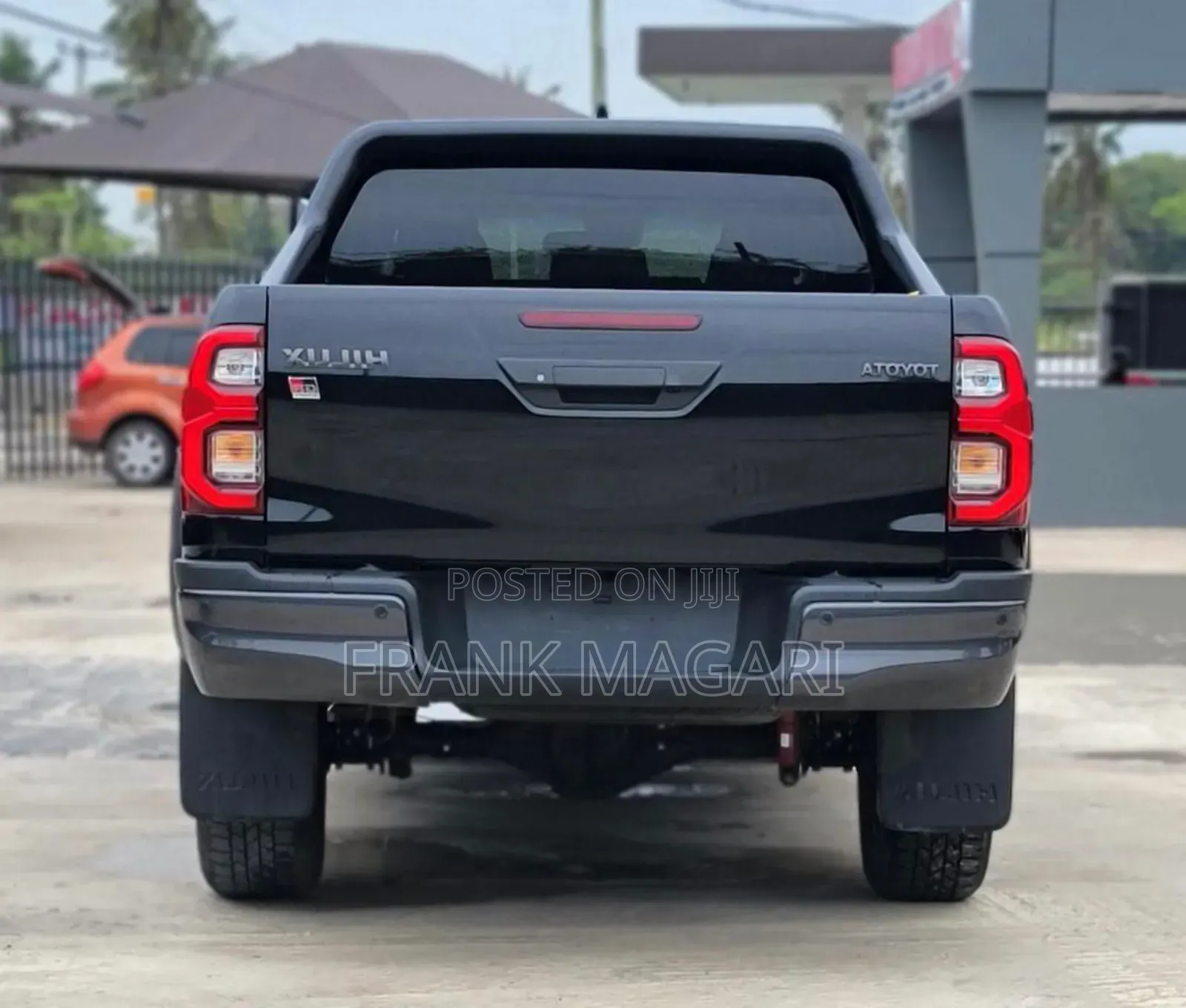 Toyota Hilux 2023 Black