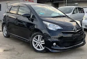 Toyota Ractis 1.5 FWD 2011 Black
