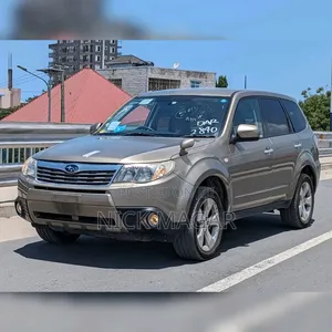 Subaru Forester 2010 Gold