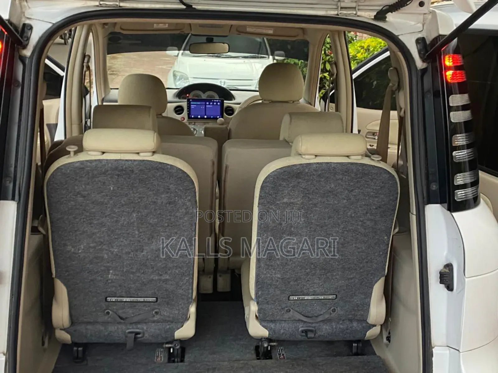 Toyota Sienta 2004 White