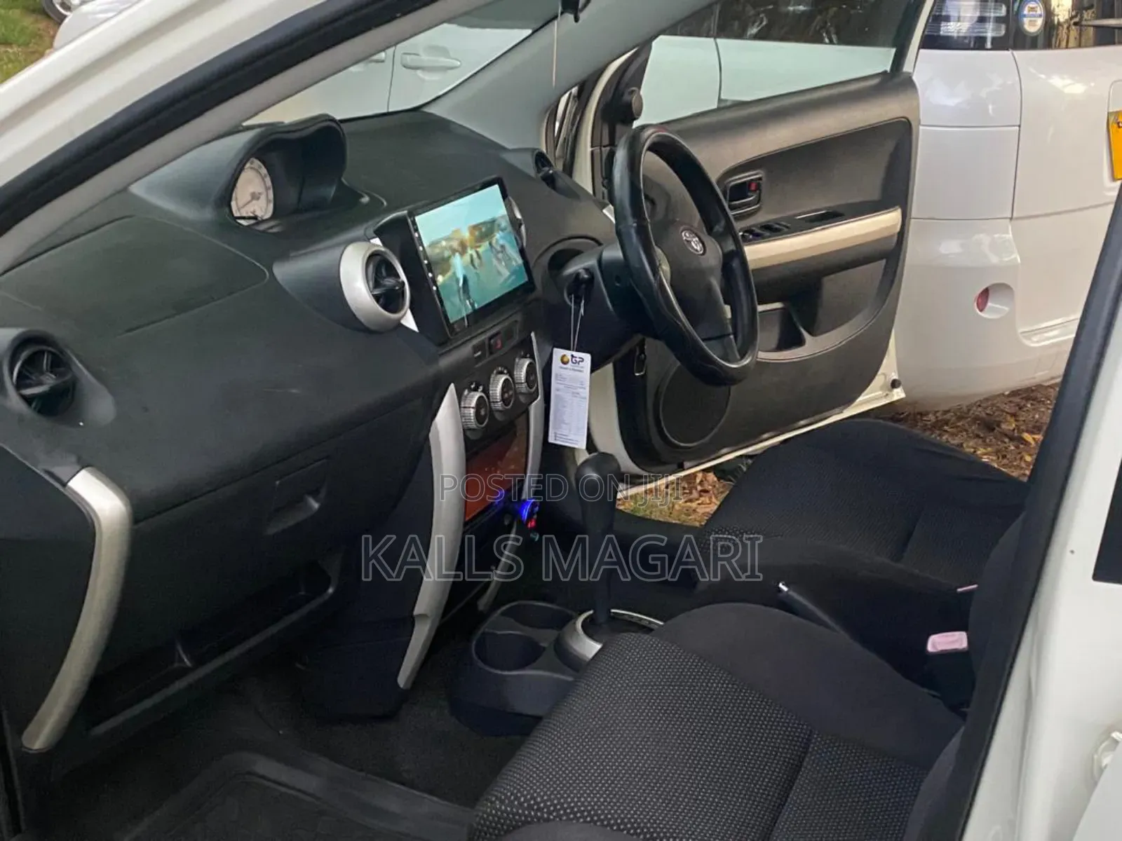 Toyota IST 2004 White