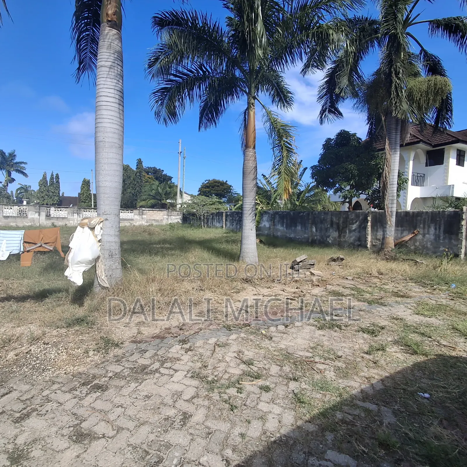 Plot for Sale 1000 Sqms.
