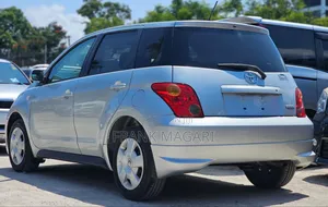 Toyota IST 2005 Silver