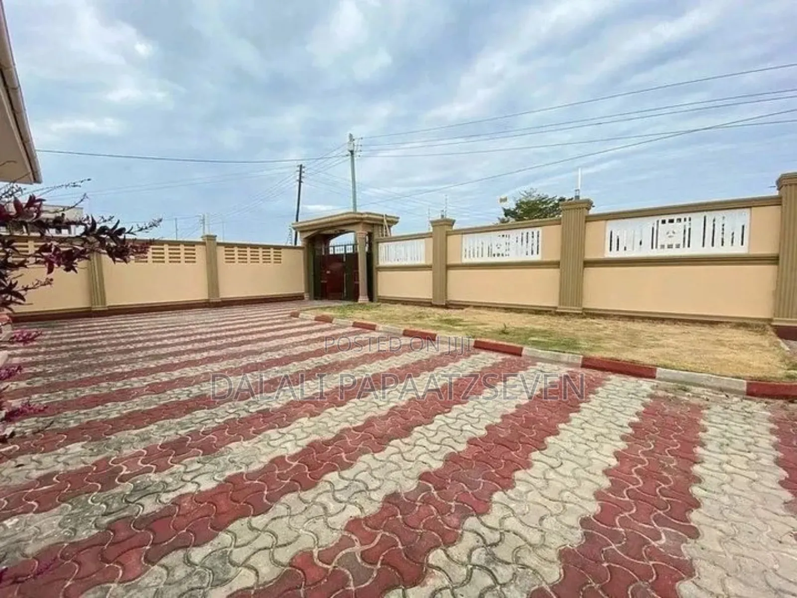 3bdrm House in Dalalipapaatzseven, Mbweni for rent