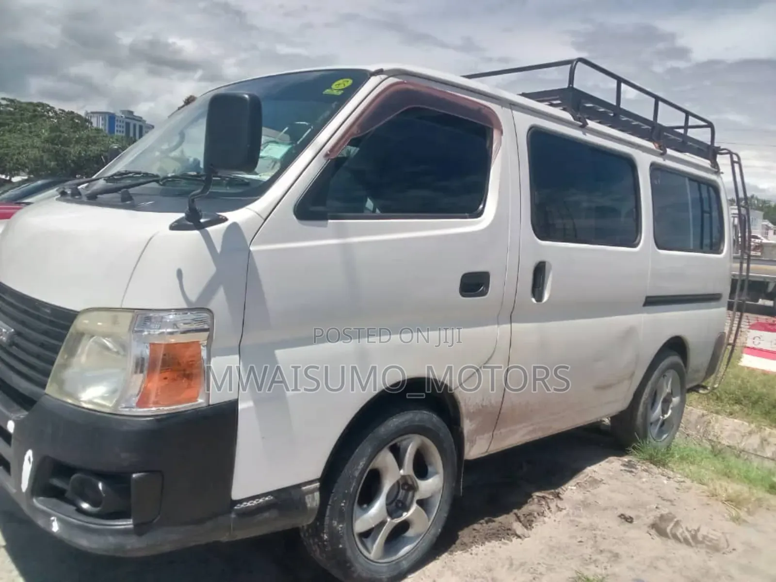 Isuzu Super 5100 2002 White