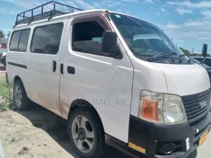 Isuzu Super 5100 2002 White