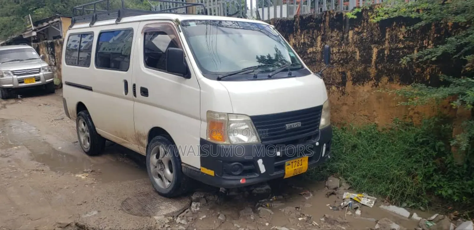 Isuzu Super 5100 2002 White