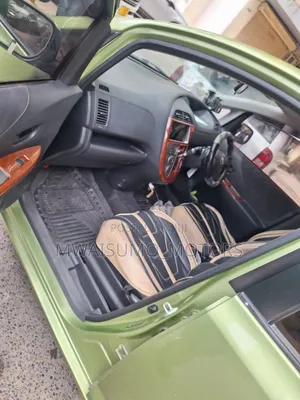 Toyota Ractis 2005 Green