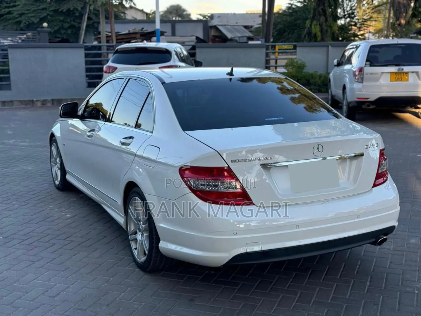 Mercedes-Benz C200 2009 White