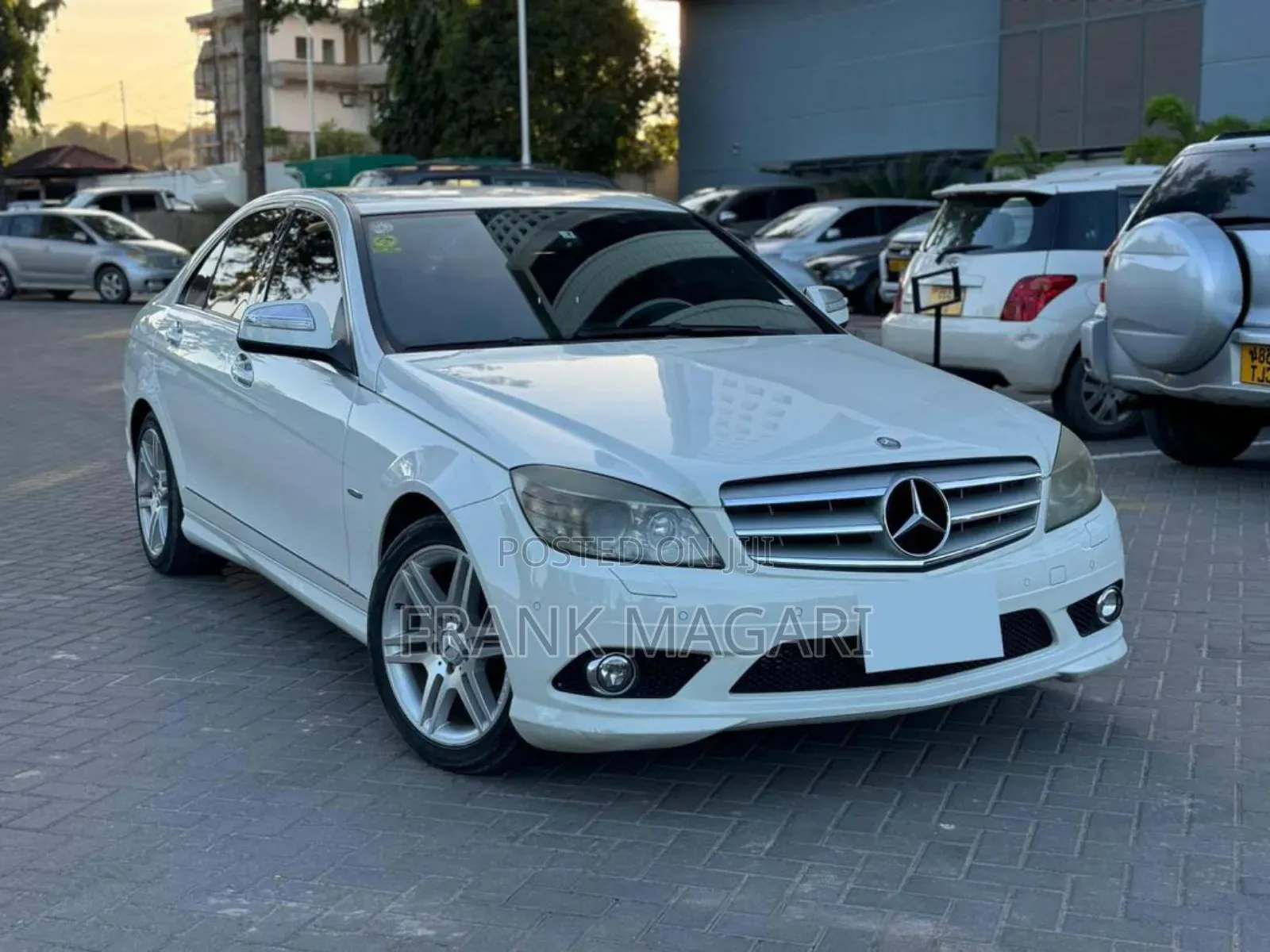 Mercedes-Benz C200 2009 White