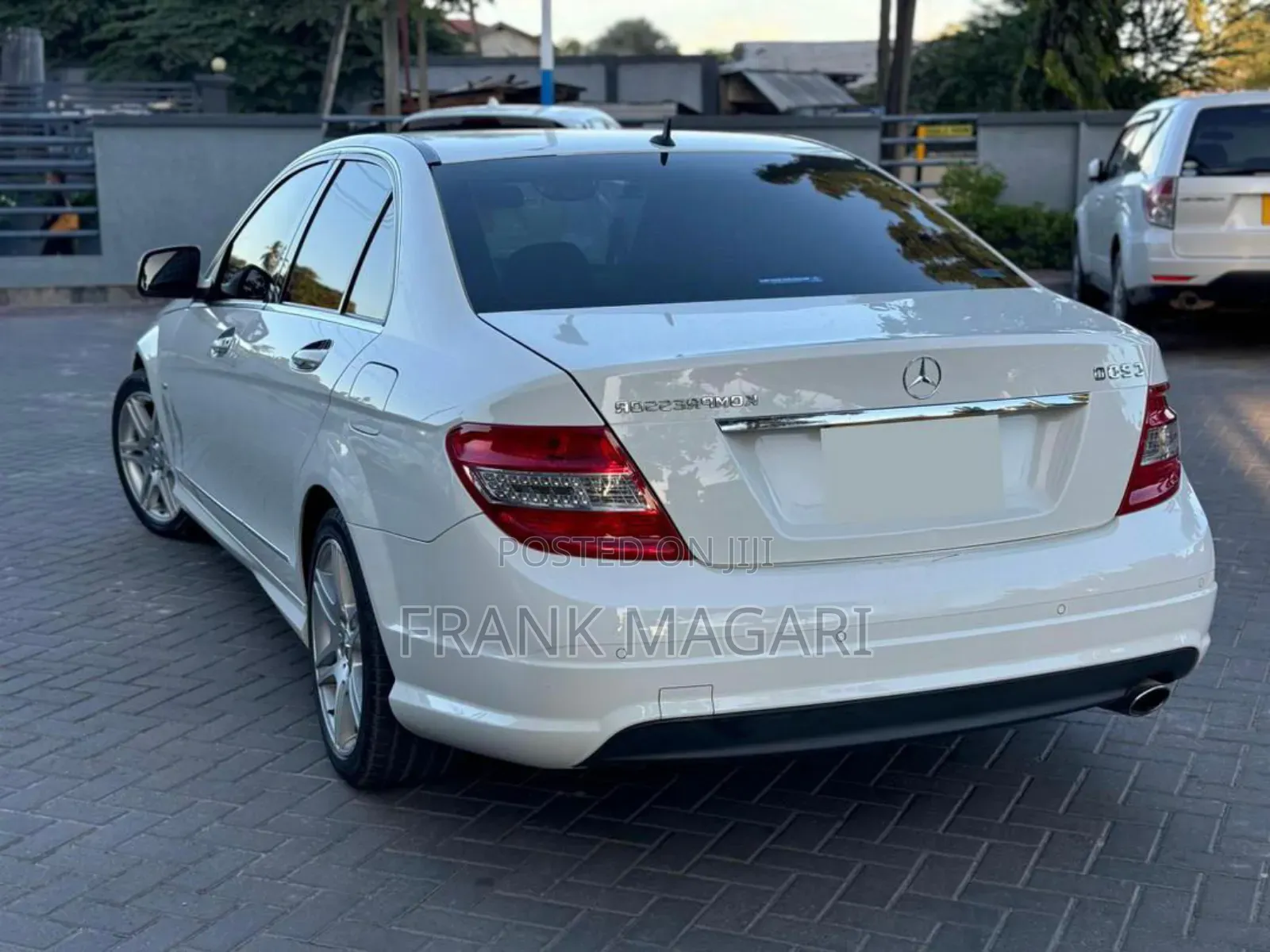 Mercedes-Benz C200 2009 White