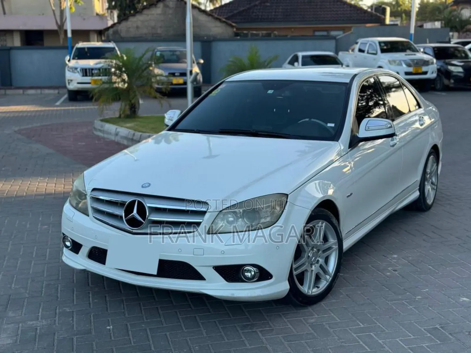 Mercedes-Benz C200 2009 White