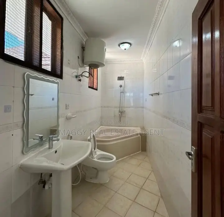 3bdrm House in Tegeta, Kunduchi for rent