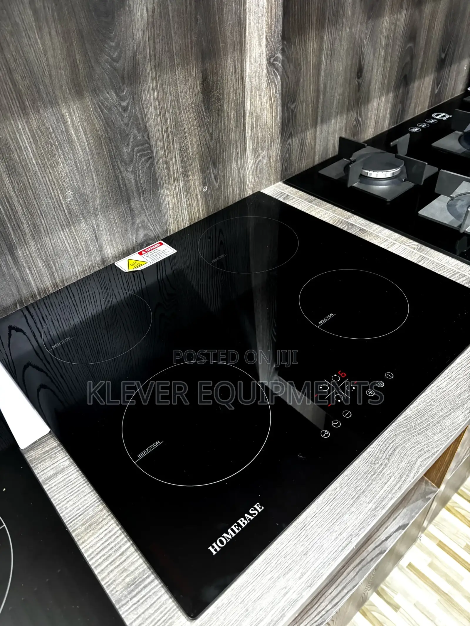 HOMEBASE 4 Burners INDUCTION COOKER Hb-Qb4008.