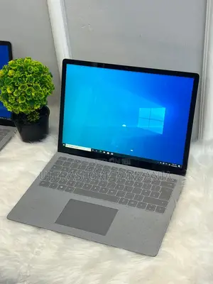 New Laptop Microsoft Surface Laptop 2 8GB Intel Core I5 SSD 256GB