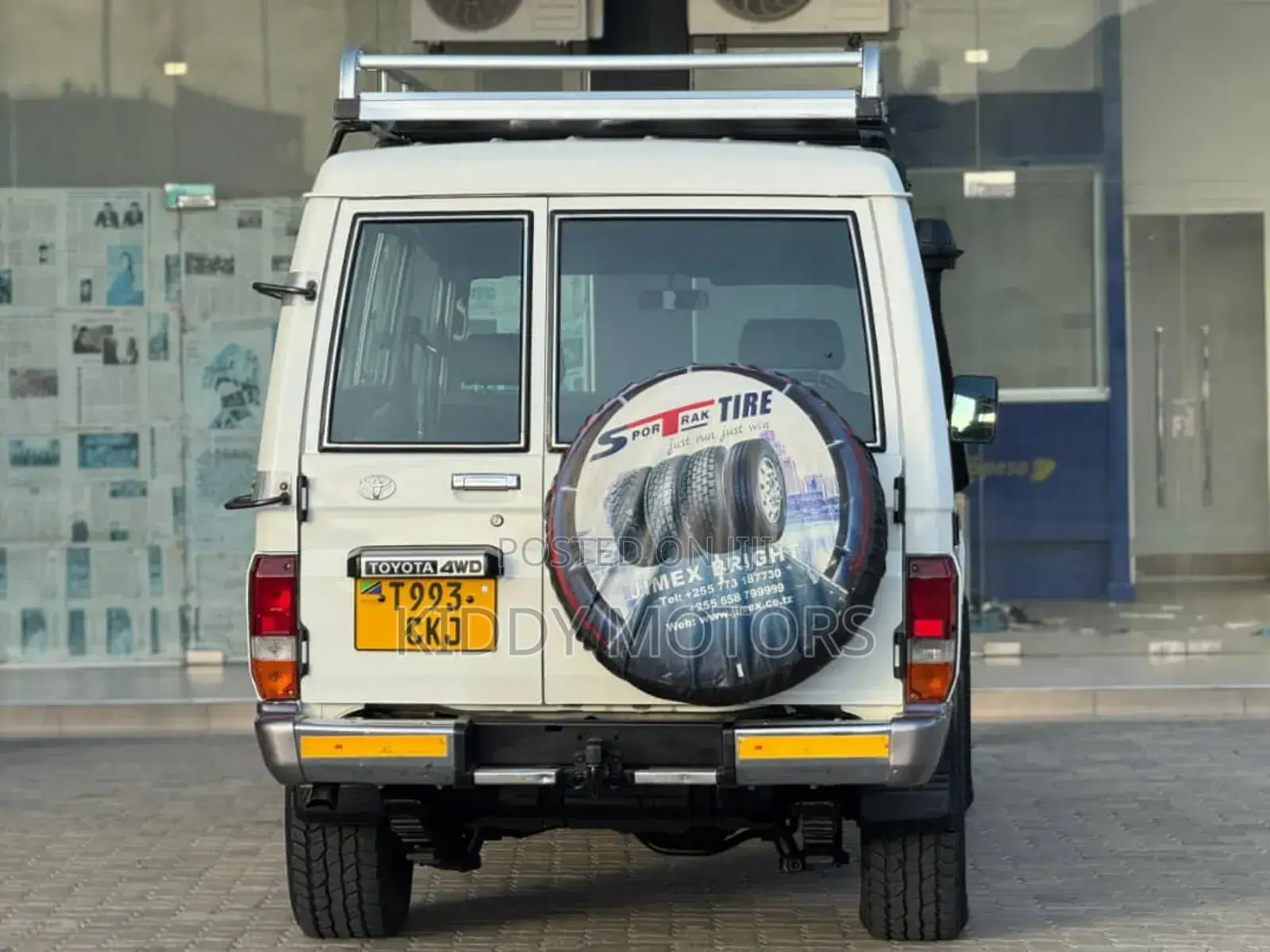 Toyota Land Cruiser 2012 White