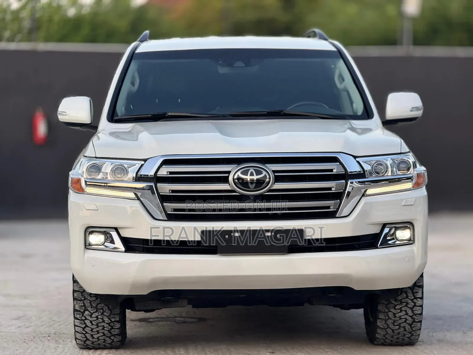 Toyota Land Cruiser 2017 White