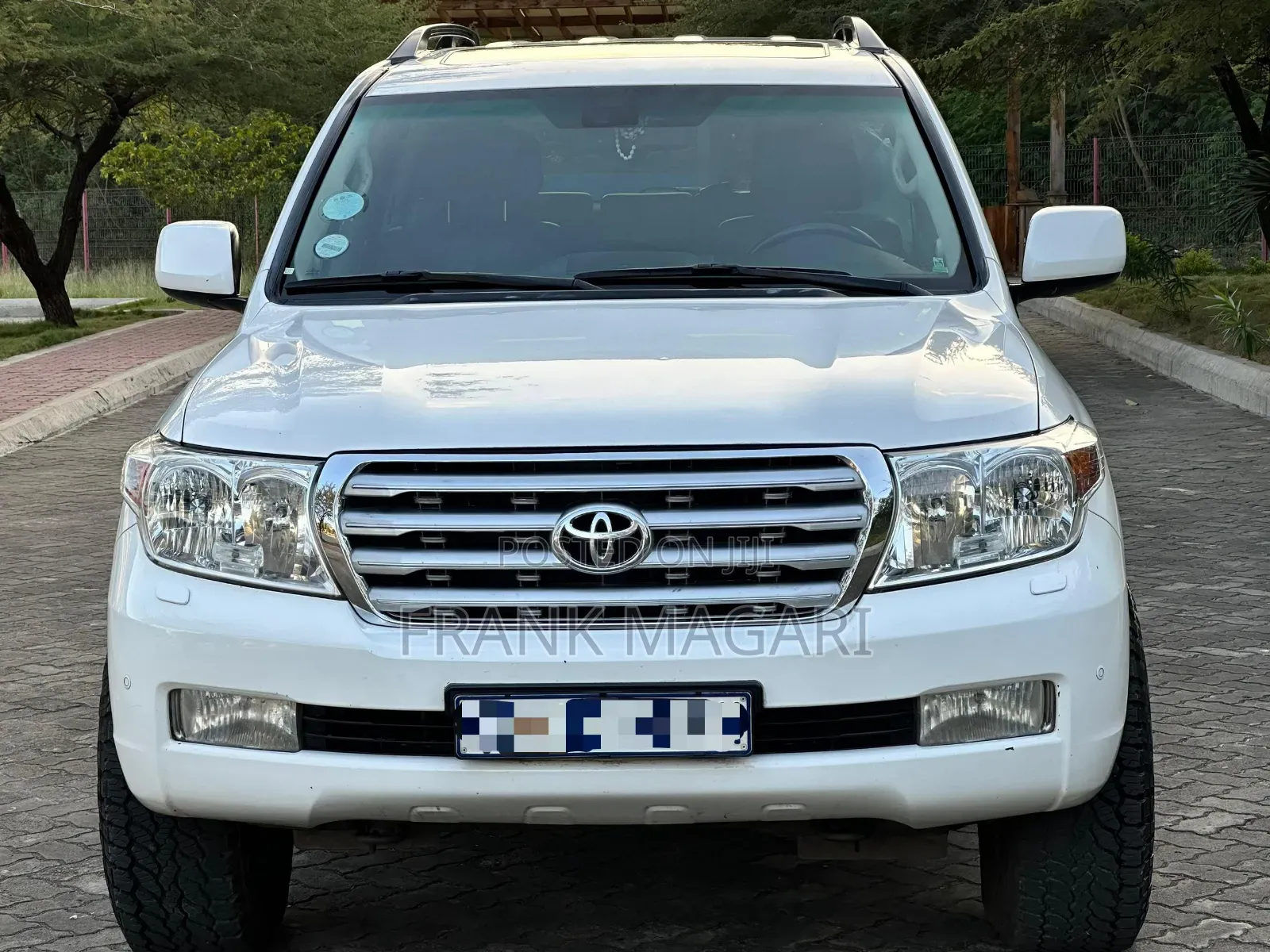 Toyota Land Cruiser 2008 White