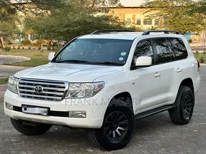 Toyota Land Cruiser 2008 White