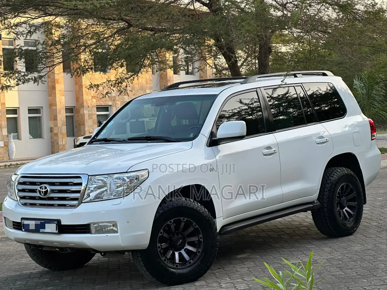 Toyota Land Cruiser 2008 White