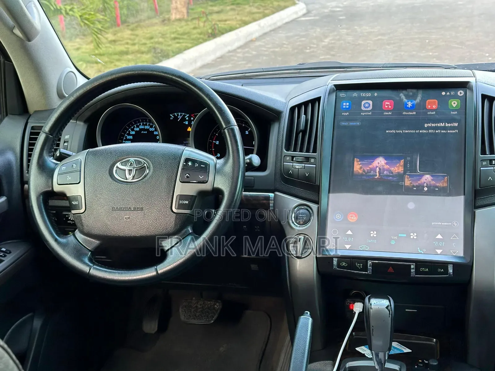 Toyota Land Cruiser 2008 White