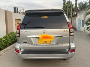 Toyota Land Cruiser Prado 2005 Silver