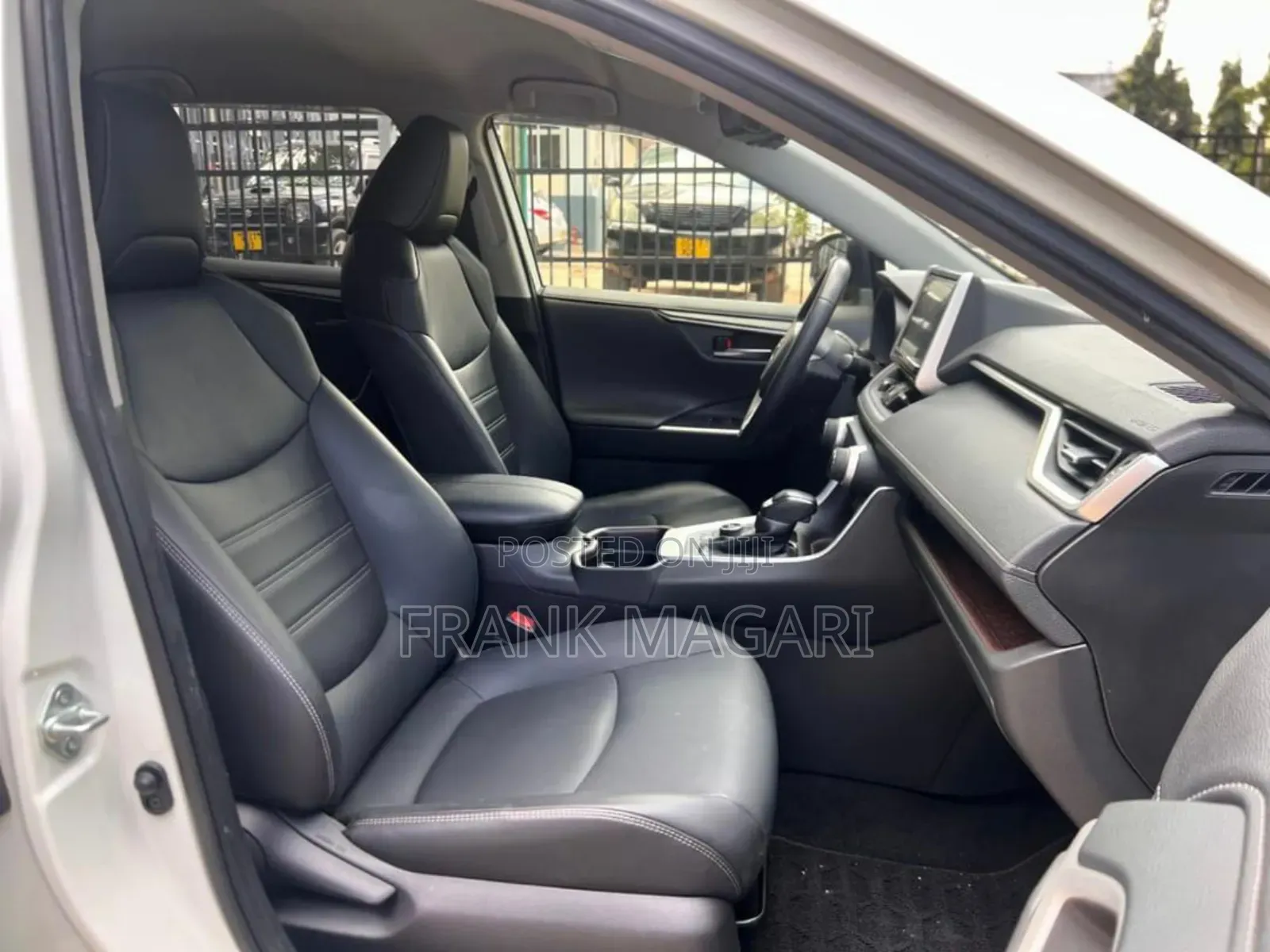 Toyota RAV4 2019 White