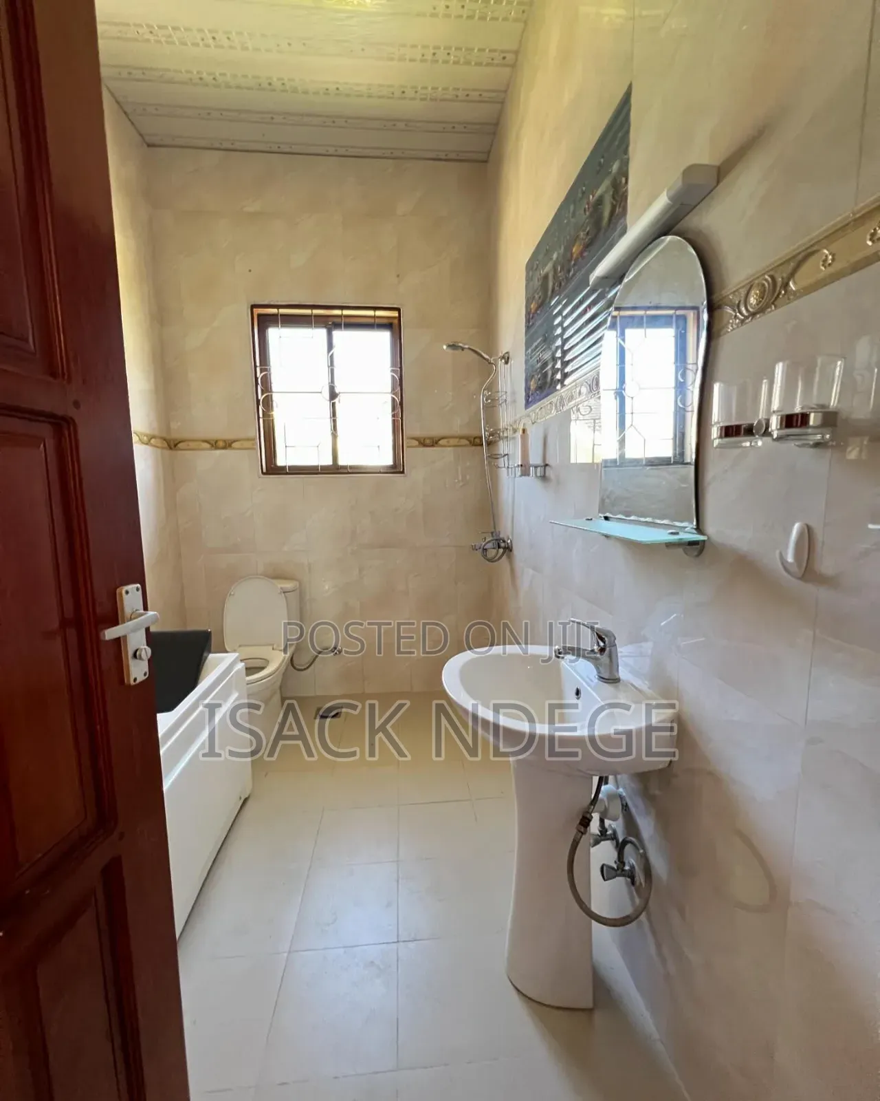 Furnished 5bdrm House in Bahari Beach, Kinondoni for rent