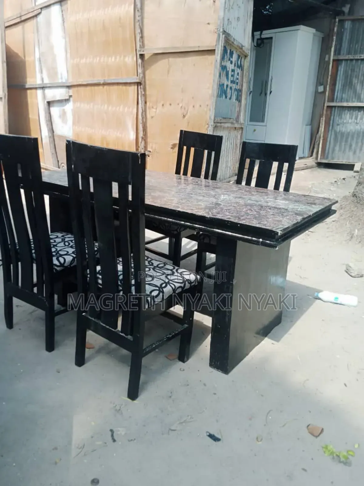 Dinning Tab Viti 4