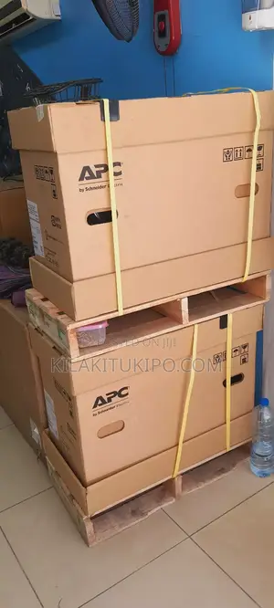 Smart UPS C 3000va